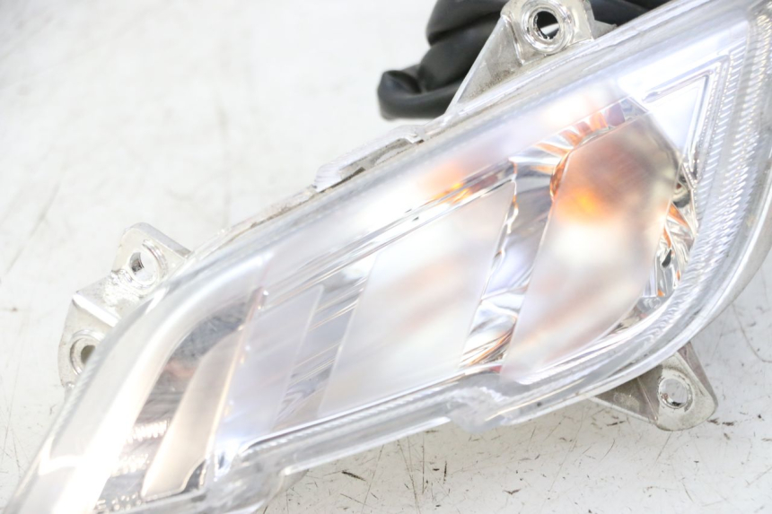 photo de CLIGNOTANT AVANT GAUCHE PEUGEOT TWEET PRO CARGO 50 (2018 - 2022) - Zoom état d’usage