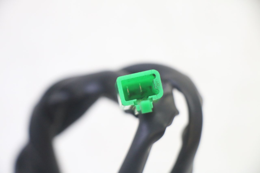 photo de CLIGNOTANT AVANT GAUCHE PEUGEOT TWEET PRO EFI 4T 50 (2021 - 2022) - Gros plan technique