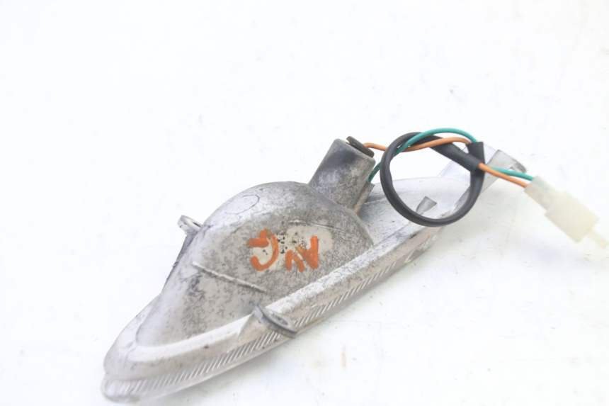 photo de CLIGNOTANT AVANT GAUCHE PEUGEOT V-CLIC VCLIC 50 (2007 - 2013) - Autre angle de vue