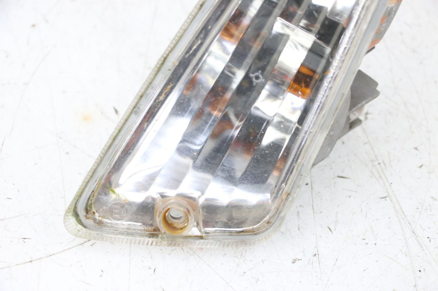 photo de CLIGNOTANT AVANT GAUCHE PIAGGIO VESPA GTS SUPER IE 125 (2009 - 2016) - Vue d’ensemble