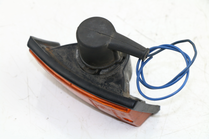 photo de CLIGNOTANT AVANT GAUCHE PIAGGIO VESPA PX 125 (1997 - 2007) - Zoom état d’usage