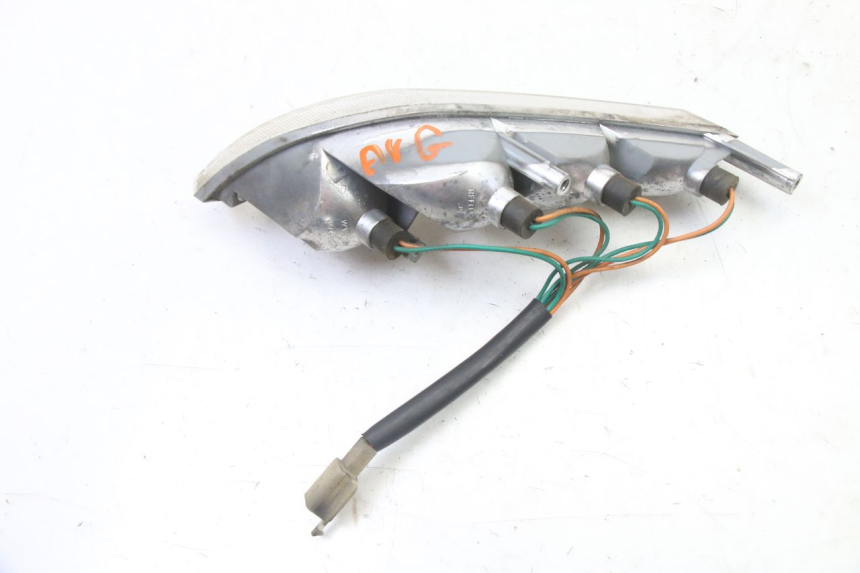 photo de CLIGNOTANT AVANT GAUCHE PEUGEOT VIVACITY NEW 2T 50 (2008 - 2017) - Autre angle de vue