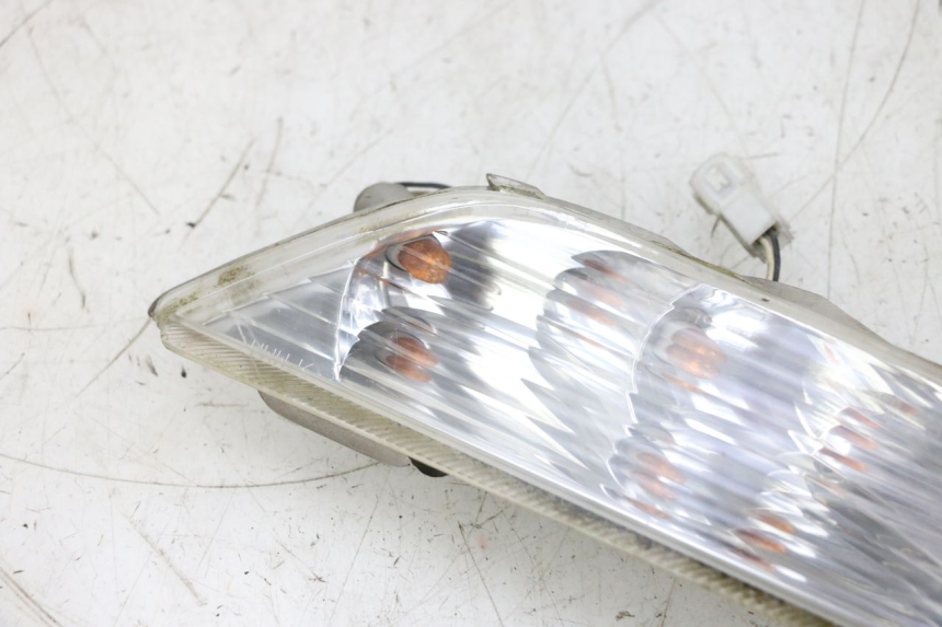 photo de CLIGNOTANT AVANT GAUCHE PIAGGIO X8 125 (2004 - 2007) - Détail de la pièce