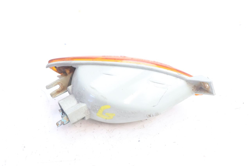 photo de CLIGNOTANT AVANT GAUCHE PIAGGIO X9 AMALFI 180 (2000 - 2003) - Autre angle de vue