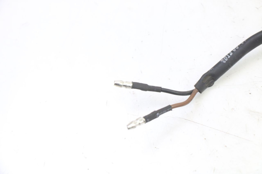 photo de CLIGNOTANT AVANT GAUCHE YAMAHA XJ6 ABS 600 (2008 - 2016) - Gros plan technique