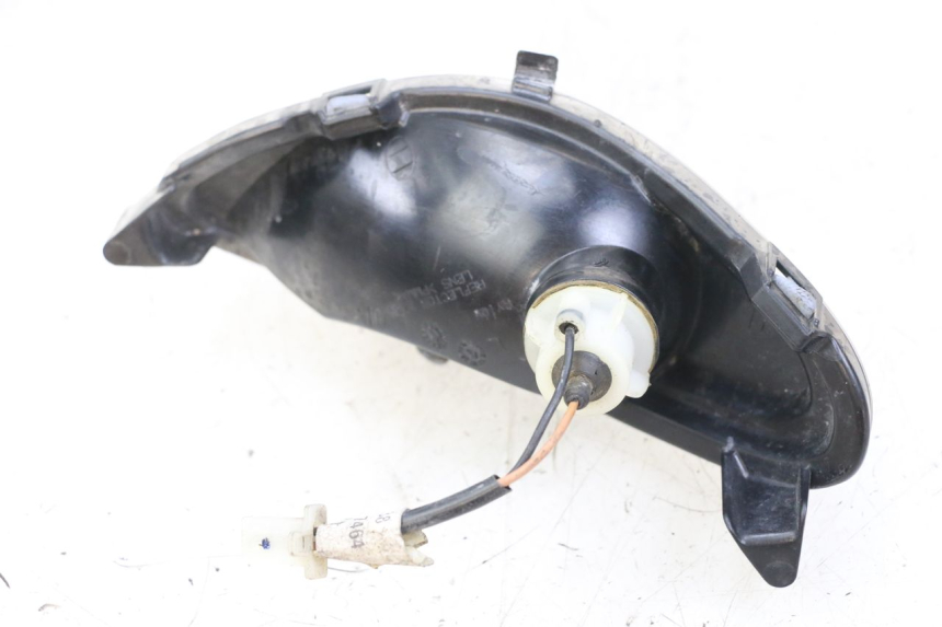 photo de CLIGNOTANT AVANT GAUCHE YAMAHA NEO'S NEOS 2T EASY 50 (2013 - 2016) - Gros plan technique