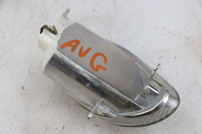 photo de CLIGNOTANT AVANT GAUCHE YAMAHA YP MAJESTY 125 (2002 - 2006) - Zoom état d’usage