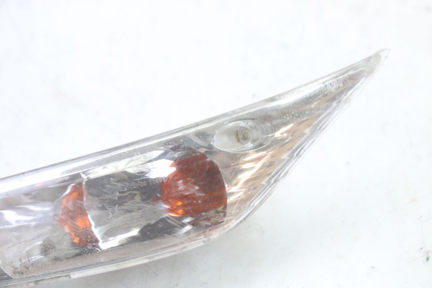 photo de CLIGNOTANT AVANT GAUCHE PIAGGIO ZIP 4T 50 (2018 - 2020) - Zoom état d’usage