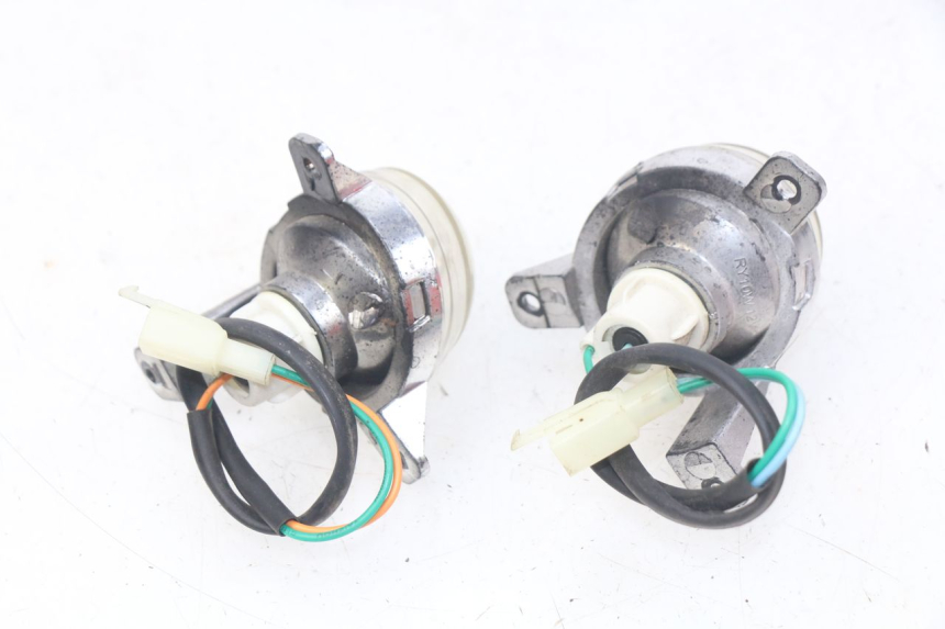 photo de CLIGNOTANT AVANT EUROCKA GREEN 1 - Autre angle de vue