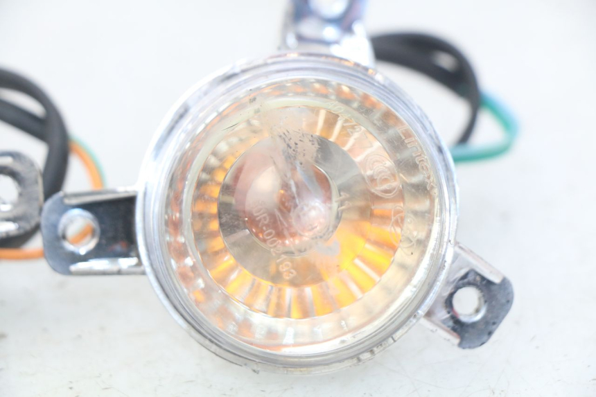 photo de CLIGNOTANT AVANT EUROCKA GREEN 1 - Points de fixation