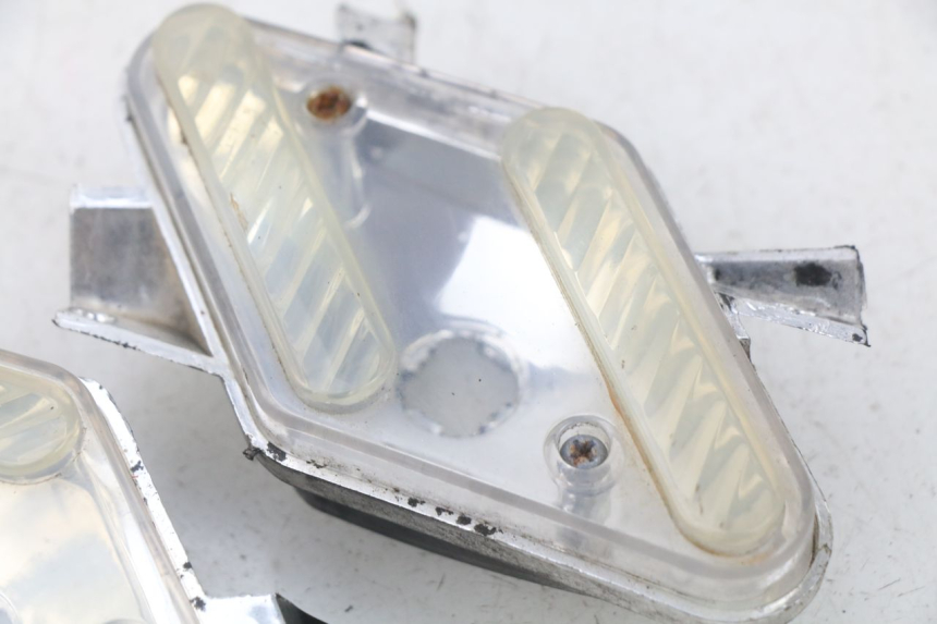 photo de CLIGNOTANT AVANT JONWAY GTX 2T 50 (2014 - 2020) - Zoom état d’usage