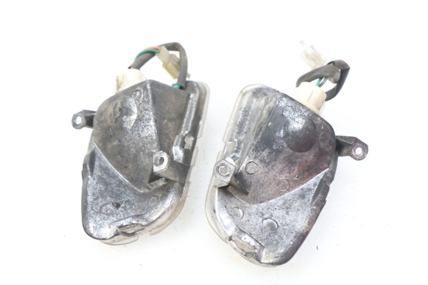 photo de CLIGNOTANT AVANT HAOTIAN HT125T-2 125 - Gros plan technique