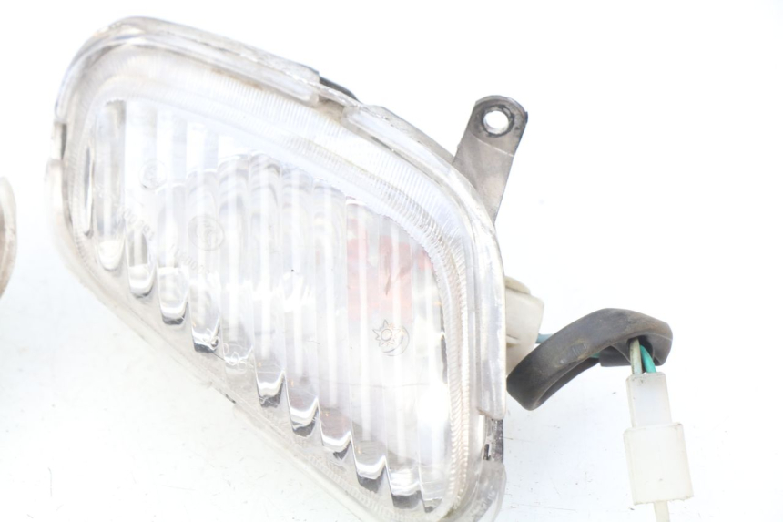 photo de CLIGNOTANT AVANT HAOTIAN HT125T-2 125 - Pièce contrôlée