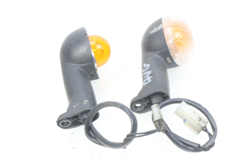 photo de CLIGNOTANT AVANT PEUGEOT LUDIX 50 (2008 - 2017) - Autre angle de vue