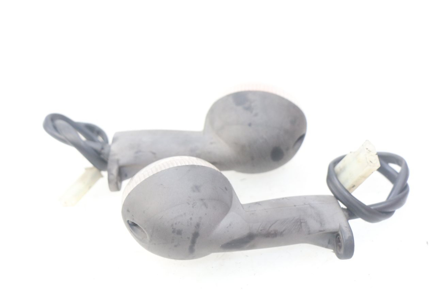 photo de CLIGNOTANT AVANT PEUGEOT LUDIX 50 (2008 - 2017) - Zoom état d’usage