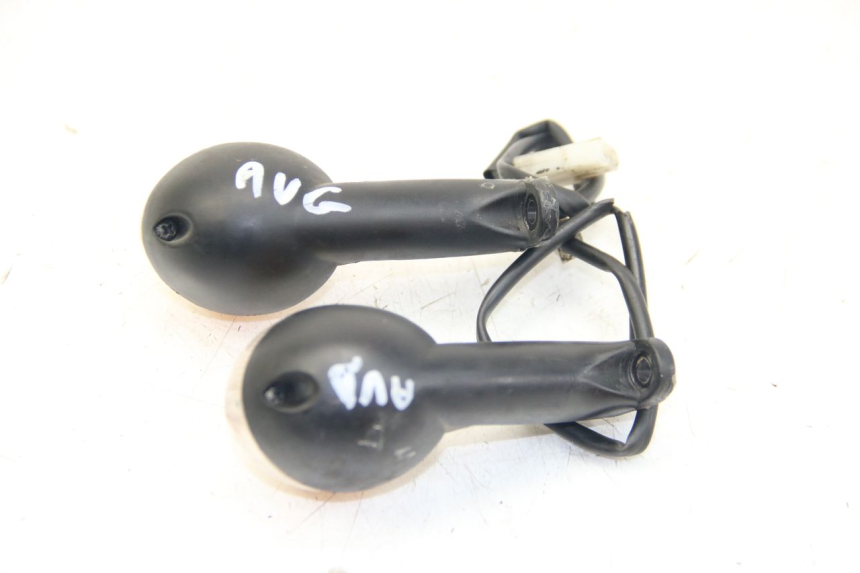 photo de CLIGNOTANT AVANT PEUGEOT LUDIX 50 (2008 - 2017) - Détail de la pièce