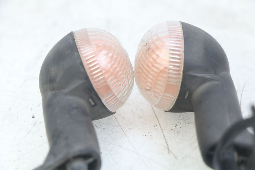 photo de CLIGNOTANT AVANT PEUGEOT LUDIX 50 (2005 - 2007) - Zoom état d’usage