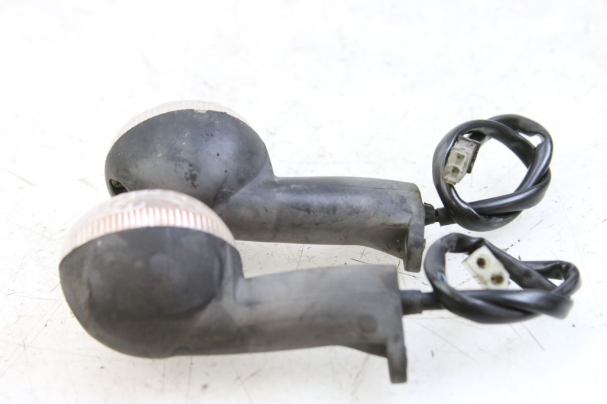 photo de CLIGNOTANT AVANT PEUGEOT LUDIX 50 (2005 - 2007) - Détail de la pièce