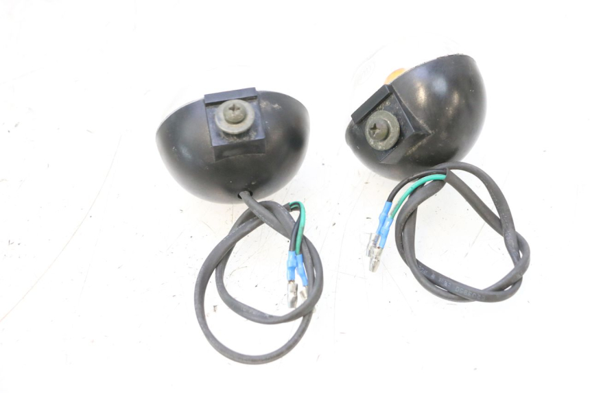 photo de CLIGNOTANT AVANT KEEWAY MATRIX RX9 125 (2006 - 2007) - Gros plan technique