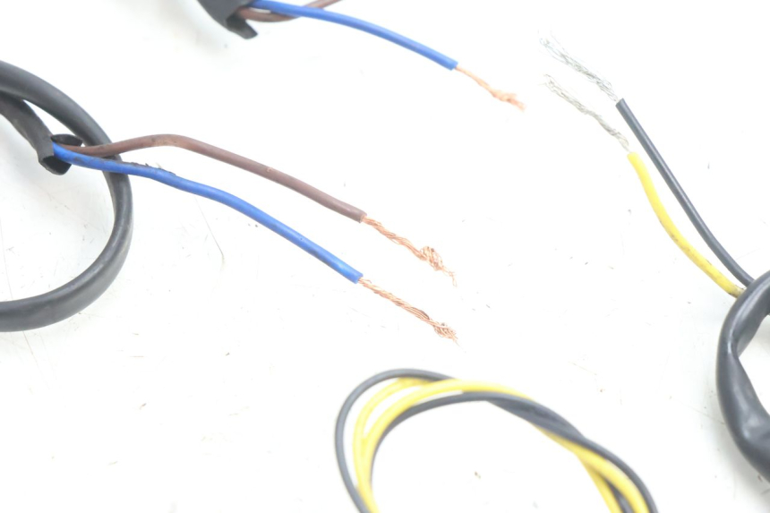 photo de CLIGNOTANT AVANT PIAGGIO MP3 500 (2016 - 2018) - Vue produit