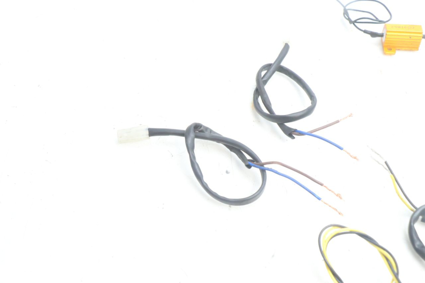 photo de CLIGNOTANT AVANT PIAGGIO MP3 500 (2016 - 2018) - Marquages et références