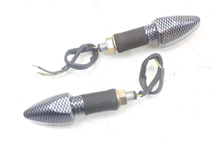 photo de CLIGNOTANT AVANT HONDA NTV DEAUVILLE 650 (1998 - 2001) - Zoom état d’usage