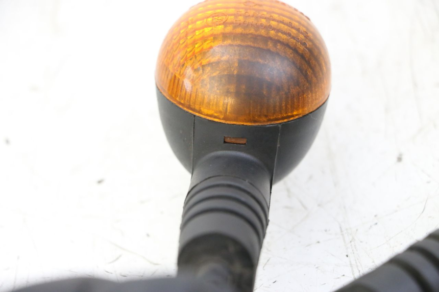 photo de CLIGNOTANT AVANT PEUGEOT LUDIX 50 (2008 - 2017) - Zoom composants