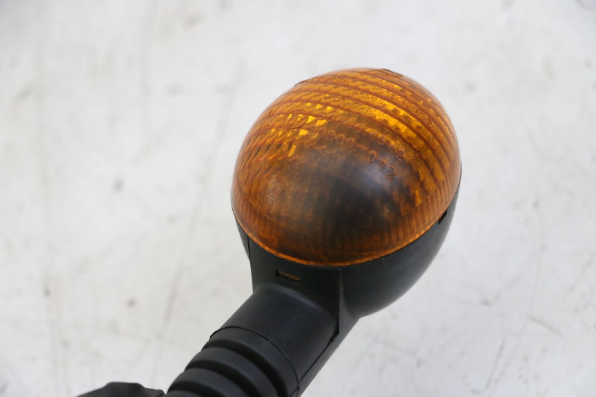 photo de CLIGNOTANT AVANT PEUGEOT LUDIX 50 (2008 - 2017) - Zoom état d’usage