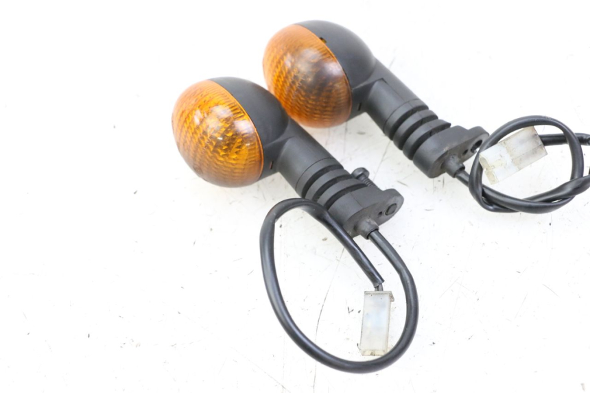 photo de CLIGNOTANT AVANT PEUGEOT LUDIX 50 (2008 - 2017) - Vue d’ensemble