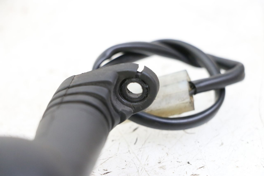 photo de CLIGNOTANT AVANT PEUGEOT LUDIX 50 (2008 - 2017) - État de surface