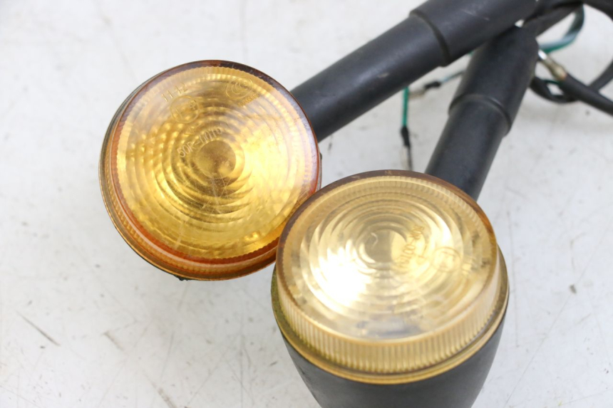 photo de CLIGNOTANT AVANT DOLPHIN PYGMY 1 (2020 - 2024) - Détail de la pièce