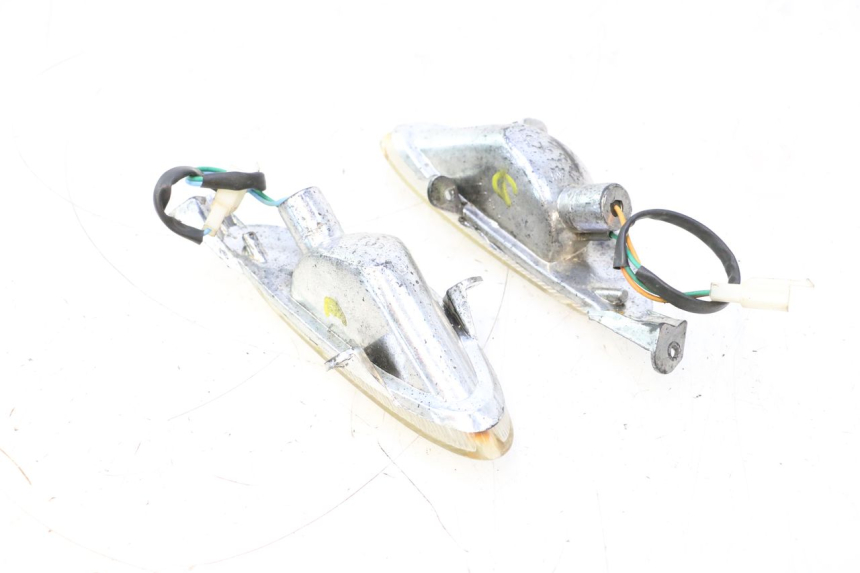 photo de CLIGNOTANT AVANT TNT MOTOR ROMA 10' 2T 50 (2011 - 2018) - Zoom état d’usage