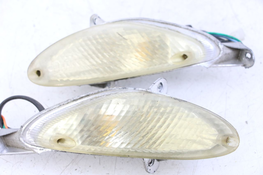 photo de CLIGNOTANT AVANT TNT MOTOR ROMA 10' 4T 50 (2007 - 2018) - Détail de la pièce