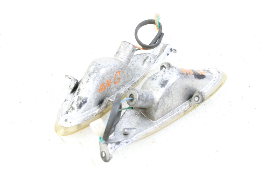 photo de CLIGNOTANT AVANT TNT MOTOR ROMA 10' 4T 50 (2007 - 2018) - Gros plan technique