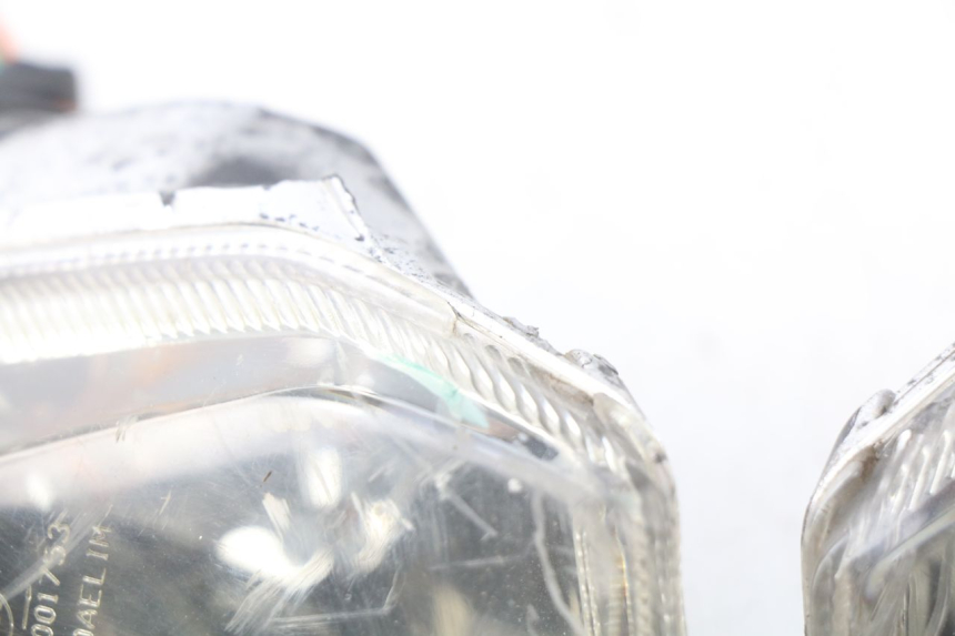 photo de CLIGNOTANT AVANT DAELIM S4 50 (2010 - 2015) - Marquages et références