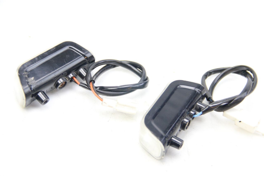 photo de CLIGNOTANT AVANT LVNENG S5 1 (2019 - 2023) - Détail de la pièce