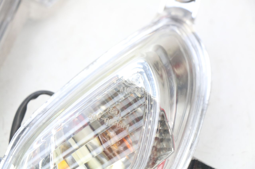 photo de CLIGNOTANT AVANT JM MOTORS SANTANA 50 (2014 - 2023) - Vue d’ensemble