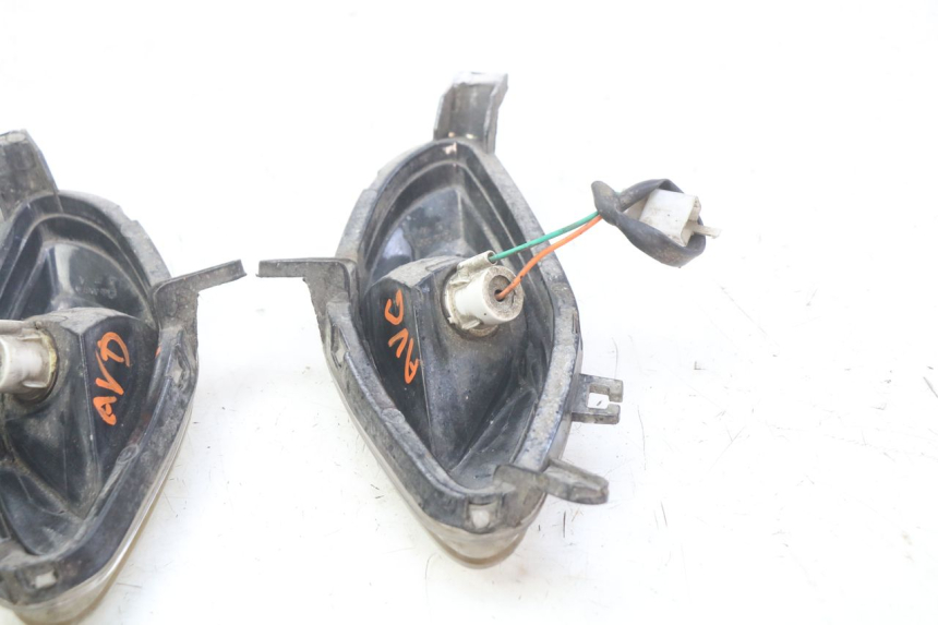 photo de CLIGNOTANT AVANT JM MOTORS SANTANA 50 (2014 - 2023) - Zoom état d’usage