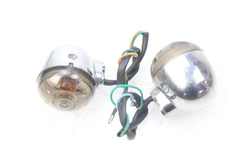 photo de CLIGNOTANT AVANT JM MOTORS SC 4T 50 (2012 - 2017) - Gros plan technique