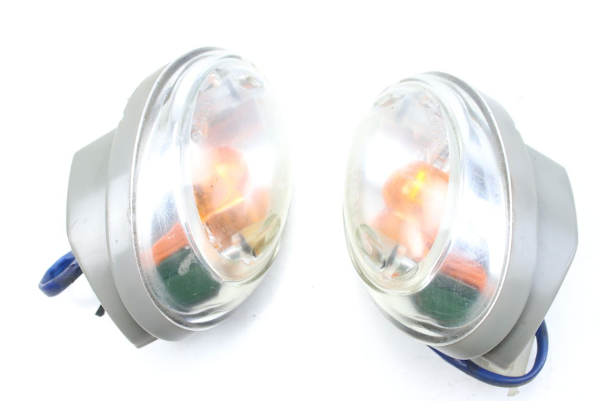 photo de CLIGNOTANT AVANT KYMCO SENTO 100 (2008 - 2013) - Autre angle de vue