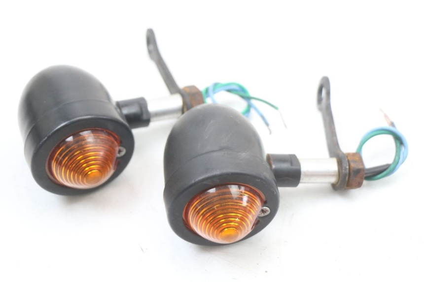 photo de CLIGNOTANT AVANT HARLEY DAVIDSON SPORTSTER XL CUSTOM 1200 (2003 - 2004) - Zoom état d’usage