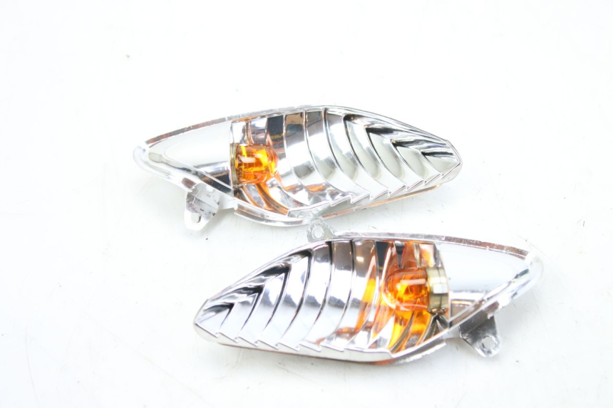 photo de CLIGNOTANT AVANT APRILIA SR R 2T LC 50 (2018 - 2021) - Vue principale