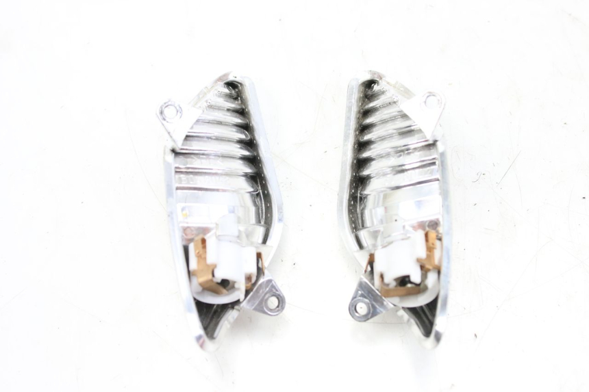 photo de CLIGNOTANT AVANT APRILIA SR R 2T LC 50 (2018 - 2021) - Zoom état d’usage