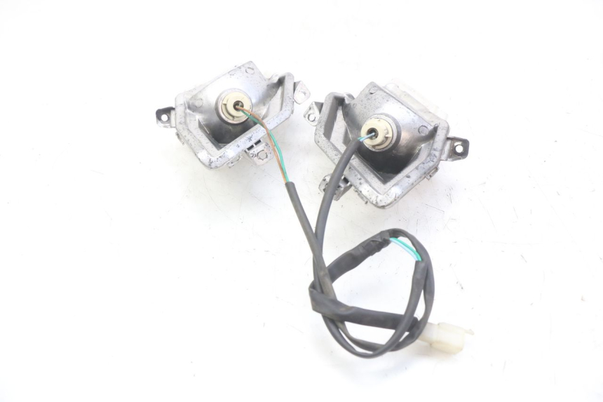 photo de CLIGNOTANT AVANT RAZZO STEED 125 (2012 - 2018) - Zoom état d’usage