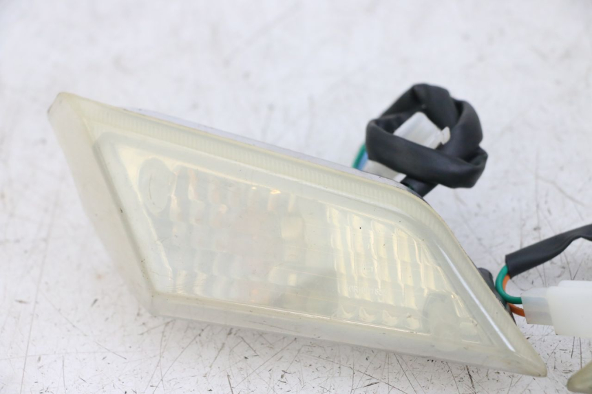 photo de Front turn signal VASTRO STREET X 4T 50 (2016 - 2021) - Vue d’ensemble