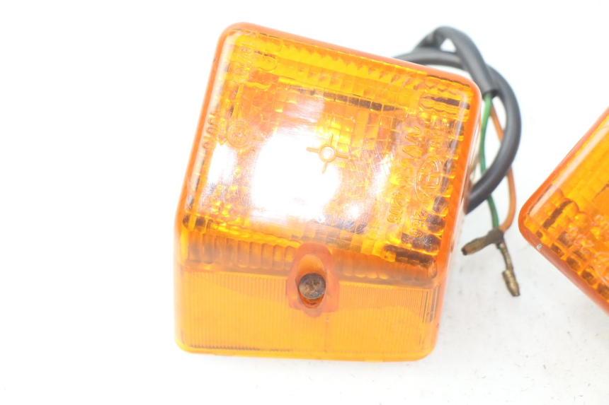 photo de CLIGNOTANT AVANT PEUGEOT SX 80 (1986 - 1995) - Marquages et références