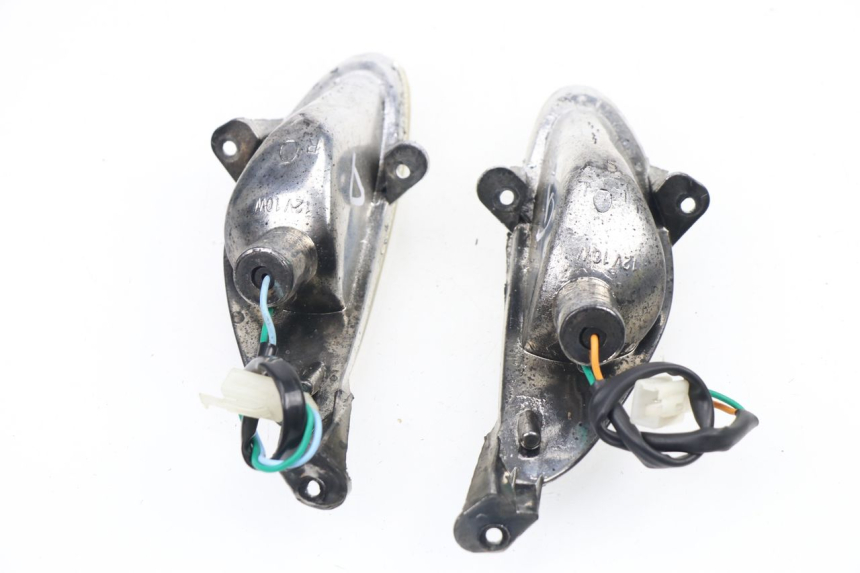 photo de CLIGNOTANT AVANT TNT MOTOR ROMA 10' 4T 50 (2007 - 2018) - Zoom état d’usage