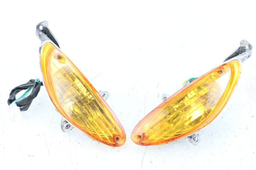 photo de CLIGNOTANT AVANT BAOTIAN TRAVEL SPIRIT 50 (2010 - 2012) - Vue principale