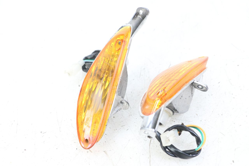 photo de CLIGNOTANT AVANT BAOTIAN TRAVEL SPIRIT 50 (2010 - 2012) - Vue d’ensemble