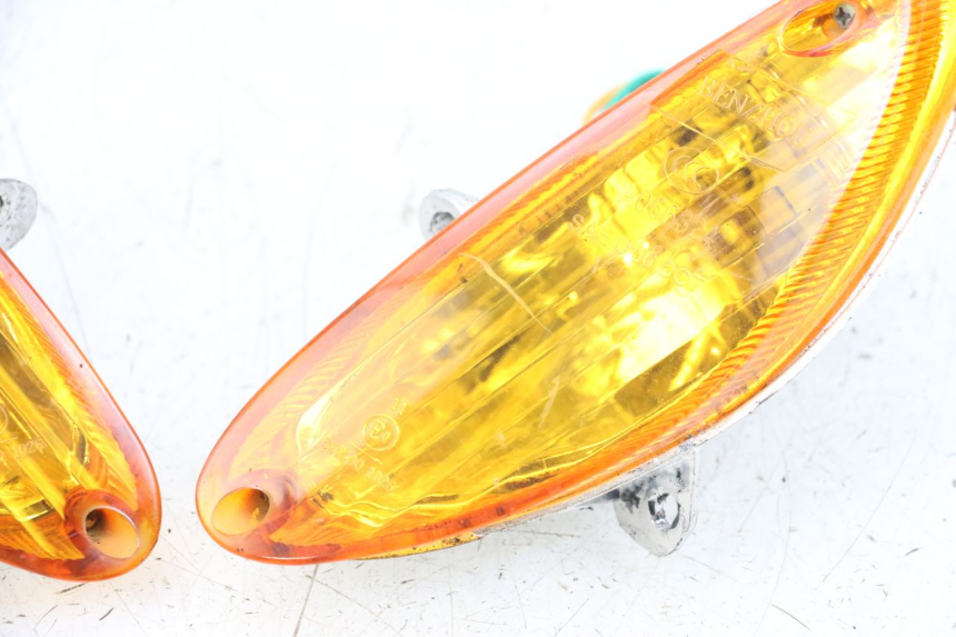 photo de CLIGNOTANT AVANT BAOTIAN TRAVEL SPIRIT 50 (2010 - 2012) - Pièce contrôlée